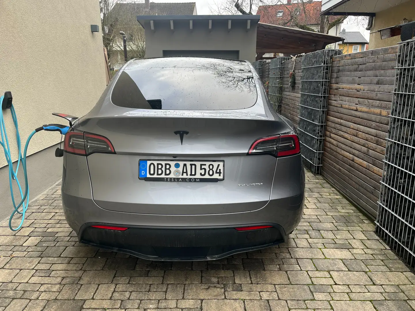 Tesla Model Y Model Y Long Range Dual Motor AWD Gri - 2