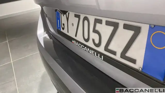 Peugeot 308 view 7