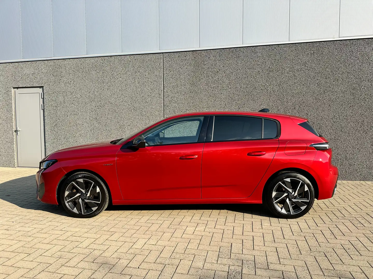 Peugeot 308 308 Hybrid 180 e-EAT8 Allure Pack Rouge - 2