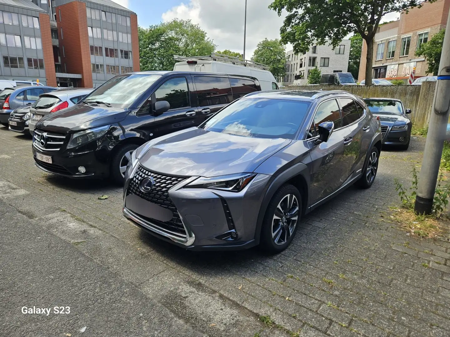 Lexus UX 250h Amazing Edition - 1