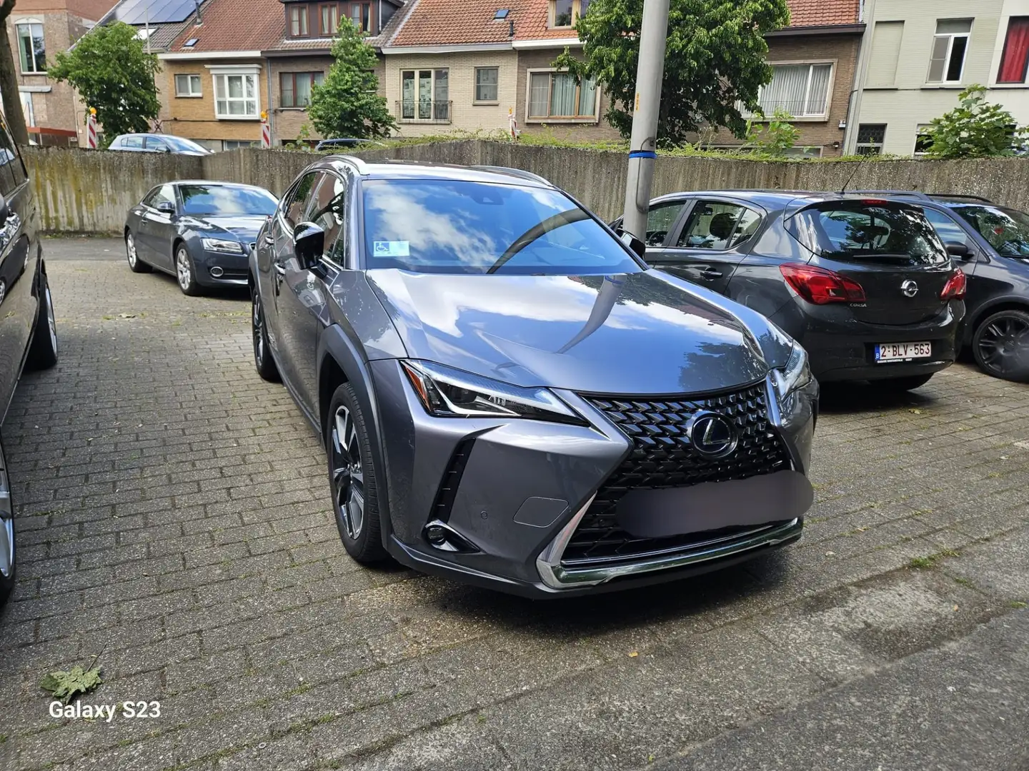 Lexus UX 250h Amazing Edition - 2