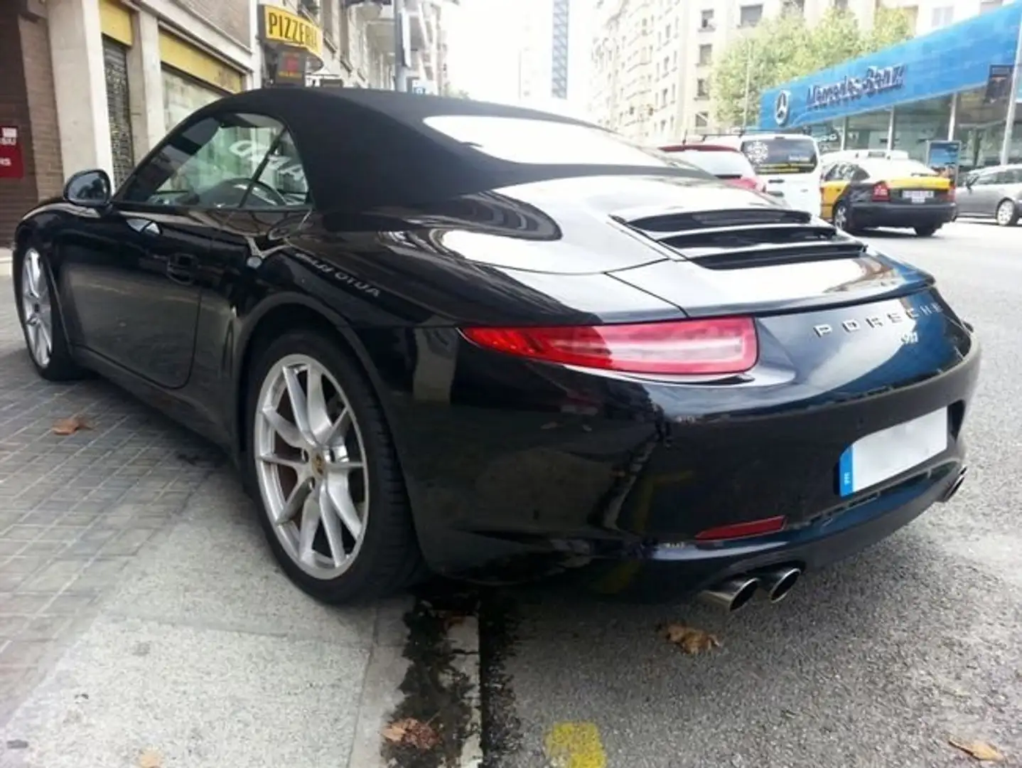 Porsche 911 Carrera Cabrio Negro - 2