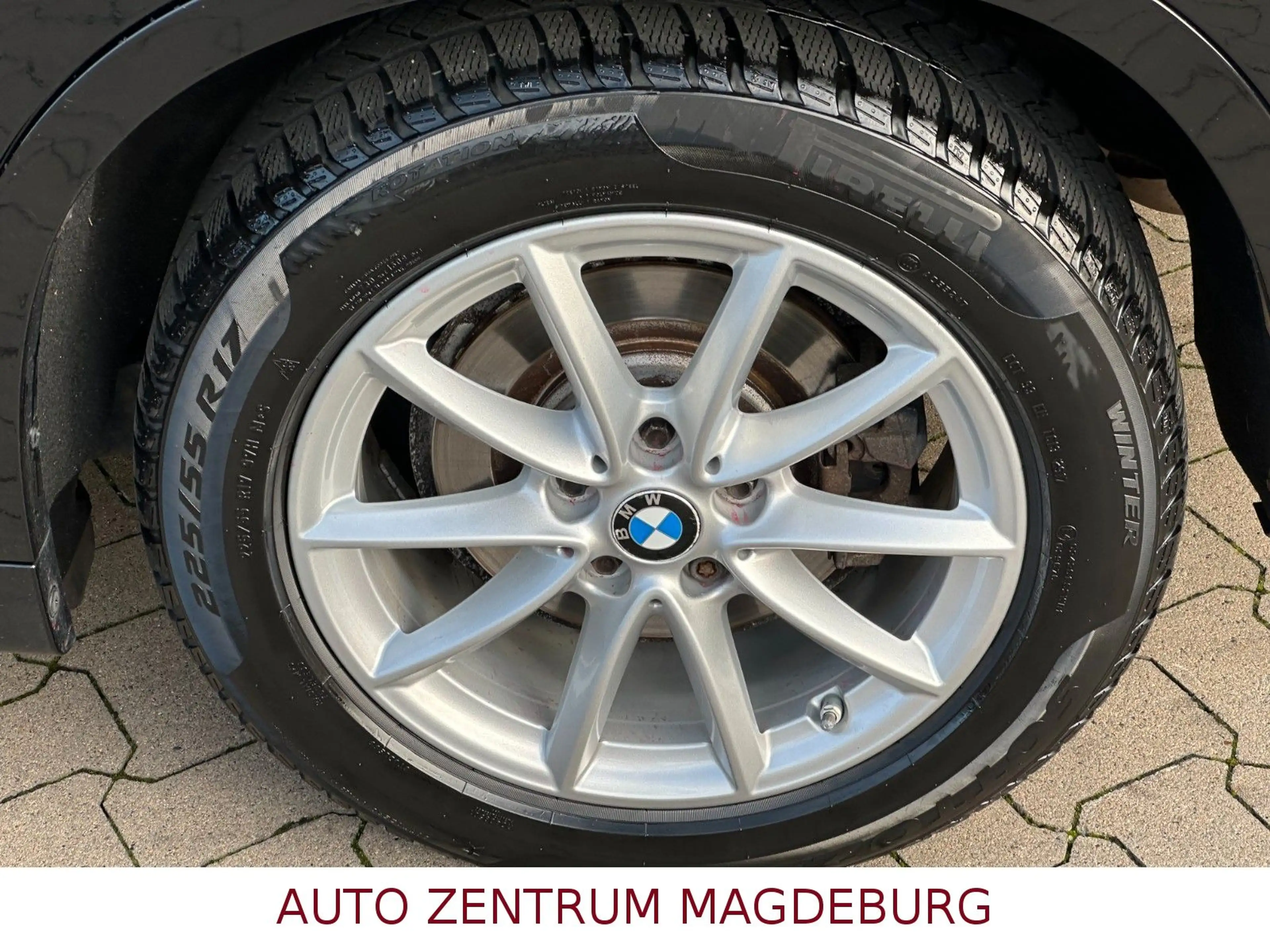 BMW X1 xDrive 20iA *M-PAKET*LED*HUD*TEMPO*NAVI*CAM* — photo 12