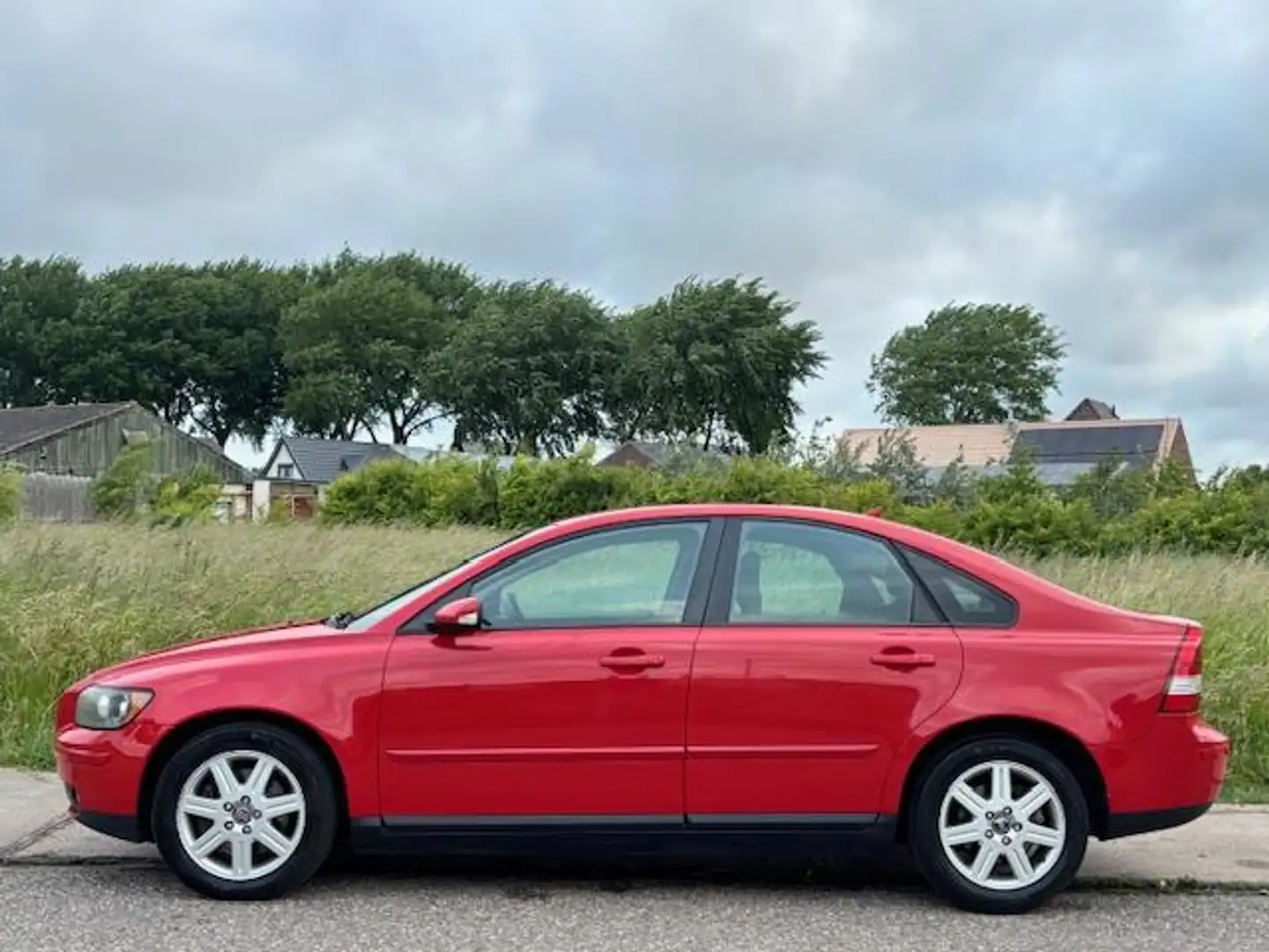 Volvo S40 2.4i Elan Automaat ECC Audio/CD Electric pakket PD Rojo - 2