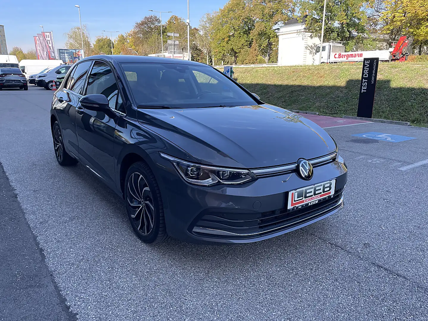 Volkswagen Golf 1,4 eHybrid PHEV Style DSG Grau - 2
