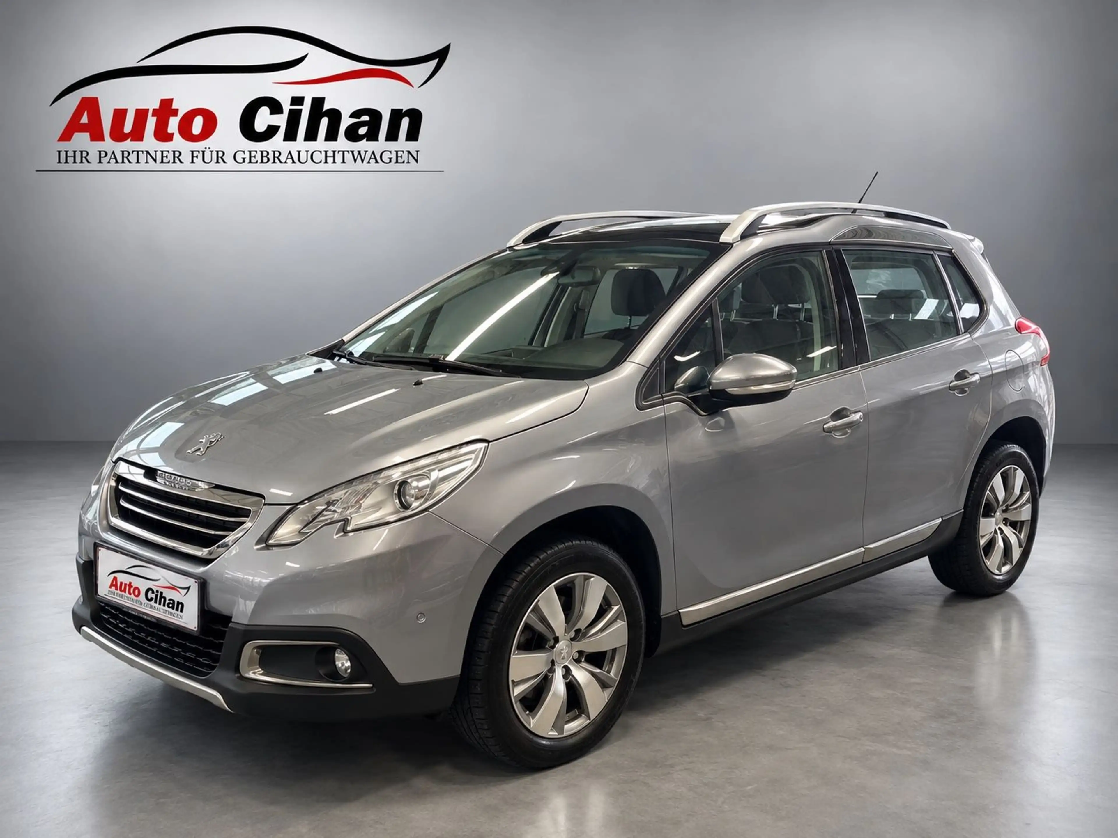 Peugeot 2008 Allure AUTOMATIK! AHK! PANO! NAVI! PDC! — photo 2