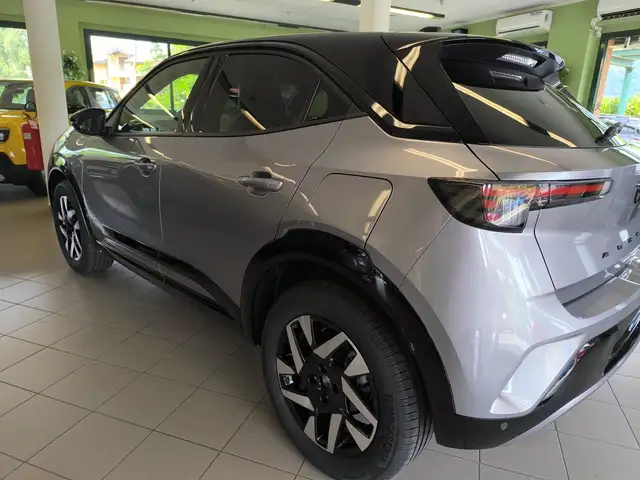 Opel Mokka view 9
