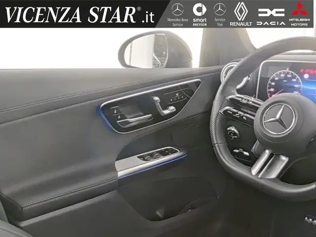 Mercedes-Benz GLC view 8