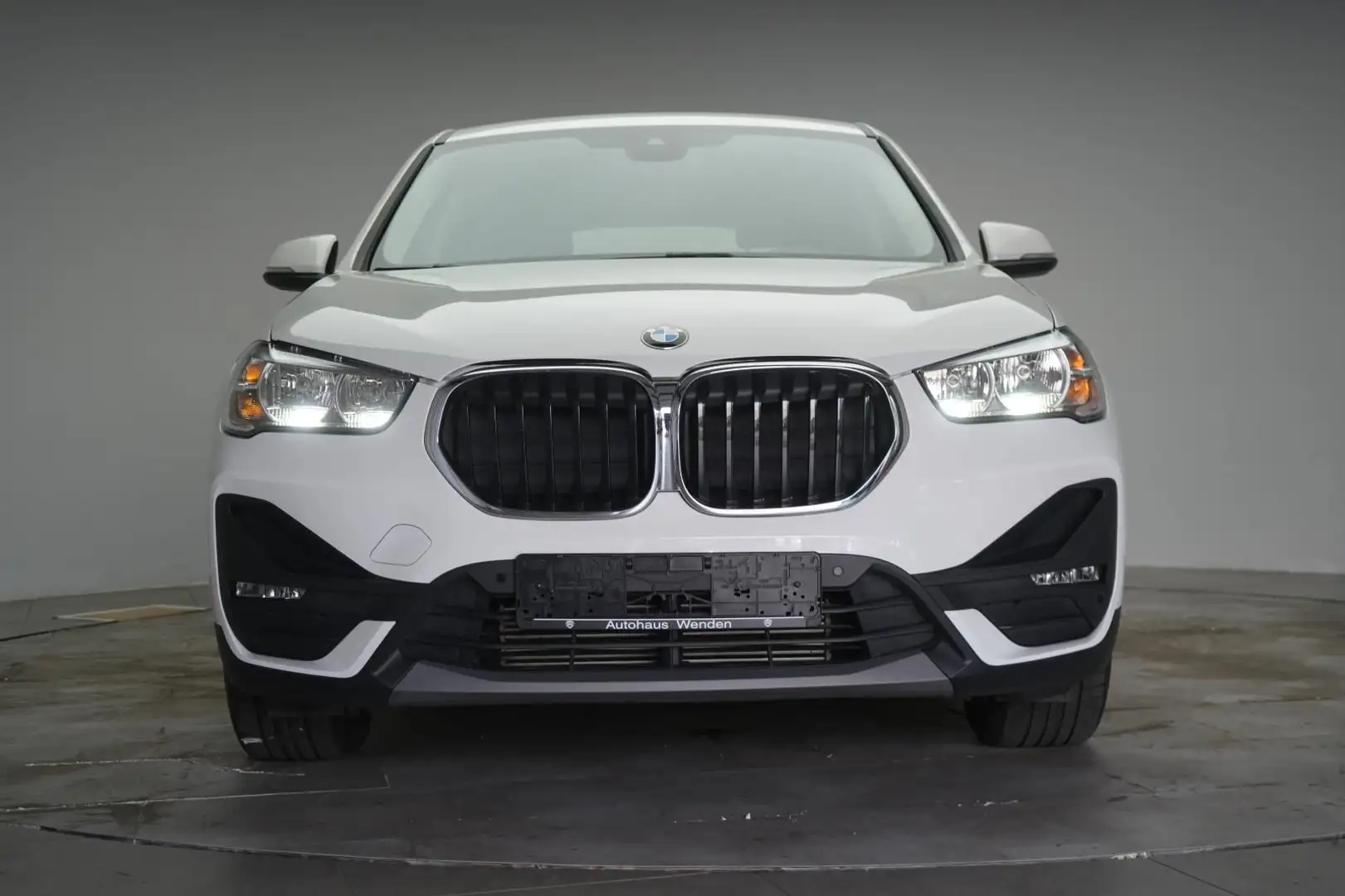 BMW X1 xDrive20d Advantage Navi/Temp/Kamera/ Wit - 2