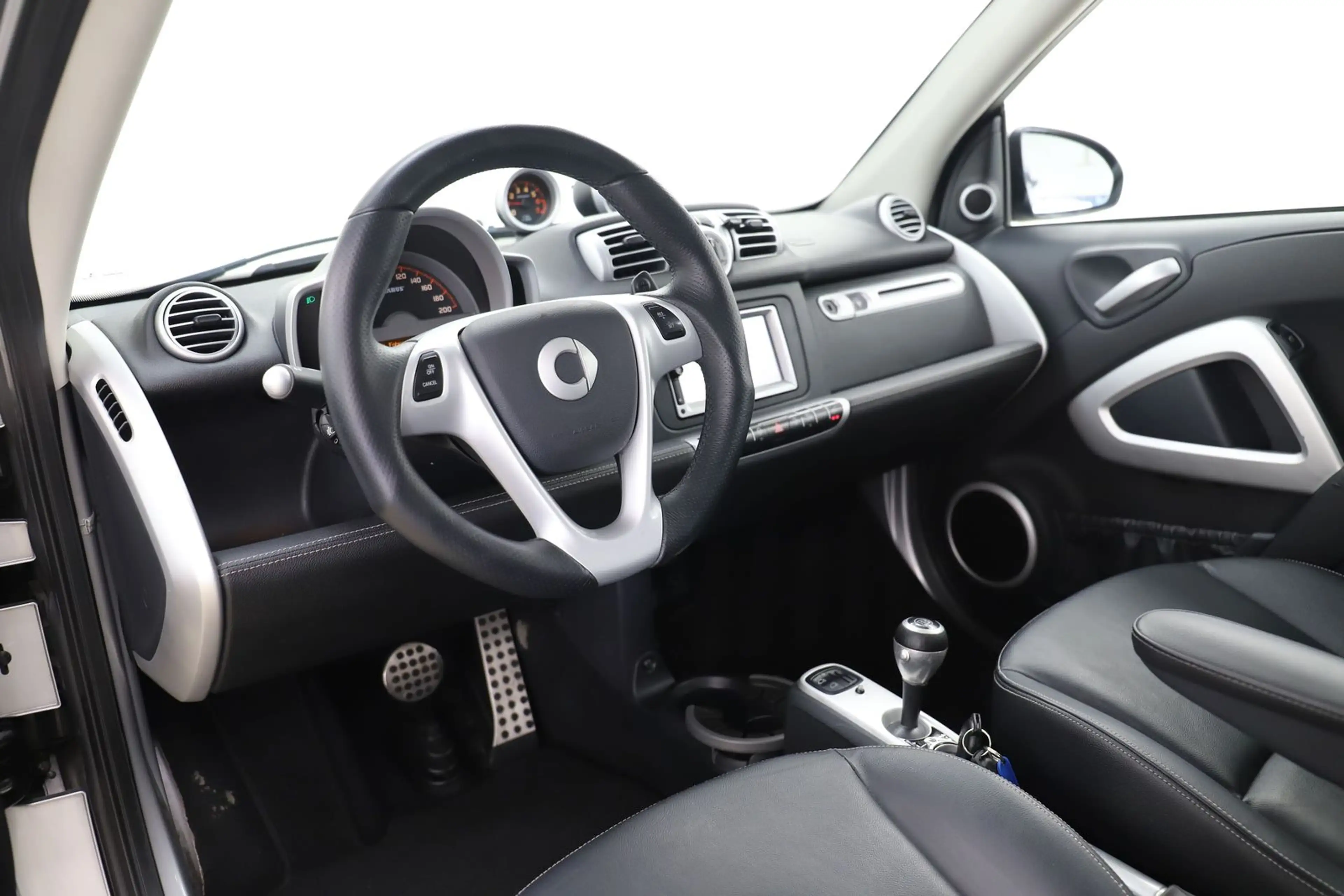 smart forTwo Cabrio Brabus 102PS Xclusive Navi Servo — photo 16