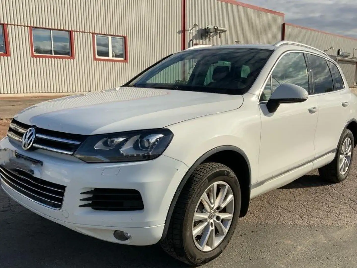 Volkswagen Touareg 3.0 V6 TDI 4Motion TipTronic Weiß - 1