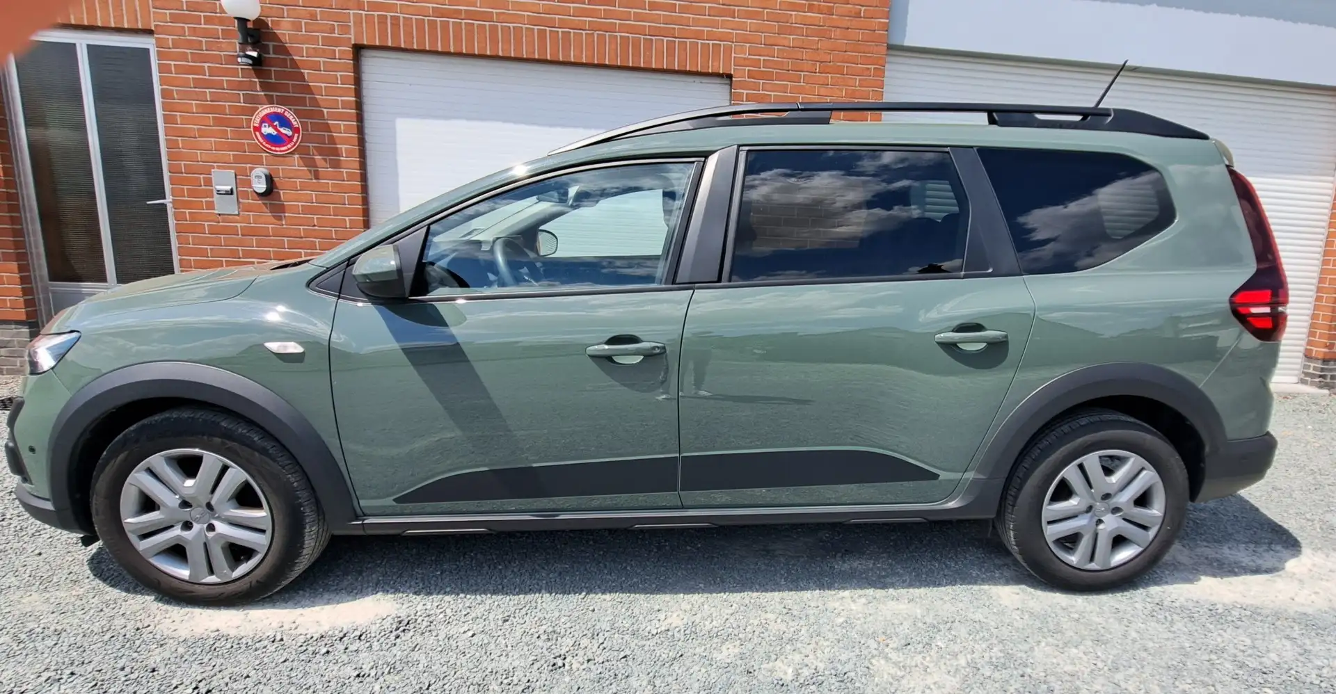 Dacia Jogger TCe 110 Expression Vert - 2
