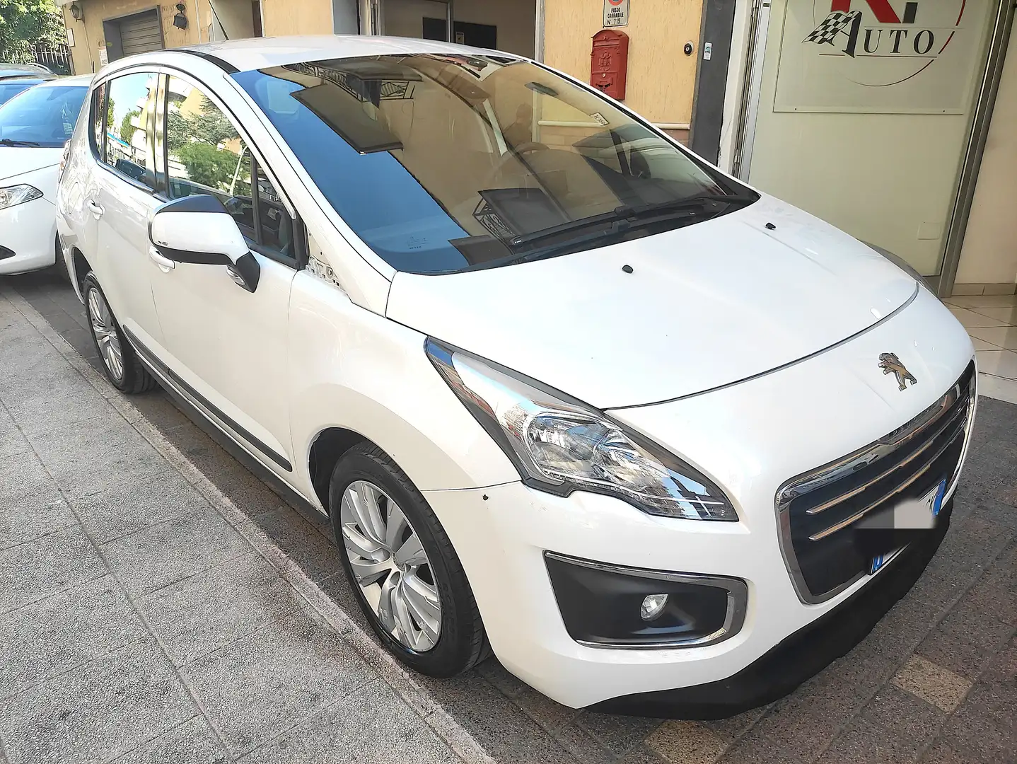 Peugeot 3008 3008 I 1.6 hdi 8v Access 115cv fap Blanc - 1