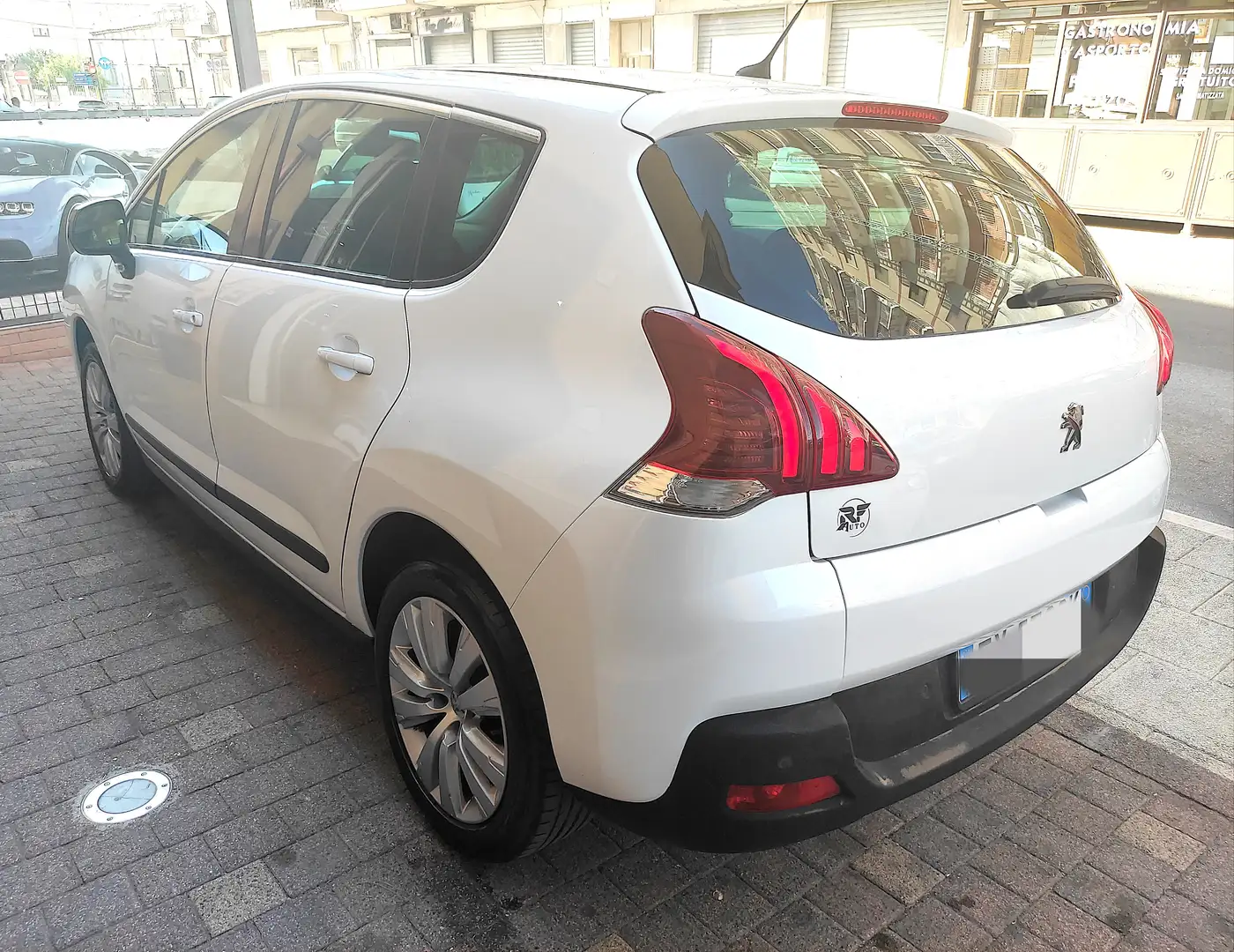 Peugeot 3008 3008 I 1.6 hdi 8v Access 115cv fap Blanc - 2