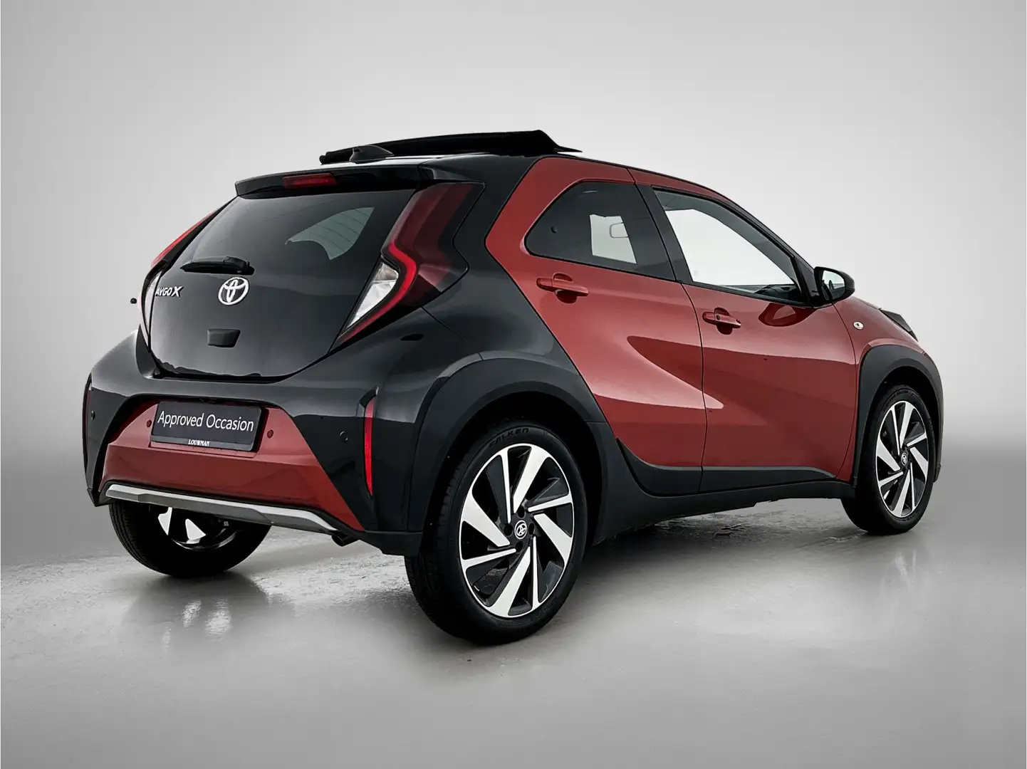 Toyota Aygo X 1.0 VVT-i S-CVT Premium | Elek. vouwdak | Stoelver Rouge - 2