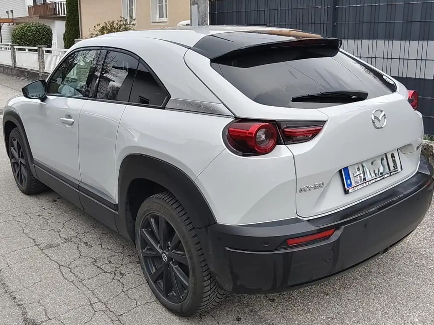 Mazda MX-30 MX-30 35,5kWh GTE  Premium Modern/Tech GTE  Premium Modern/Tech Grau - 2