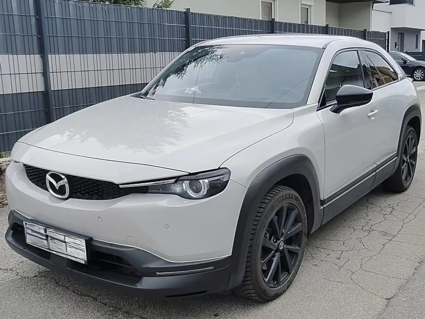 Mazda MX-30 MX-30 35,5kWh GTE  Premium Modern/Tech GTE  Premium Modern/Tech Grau - 1