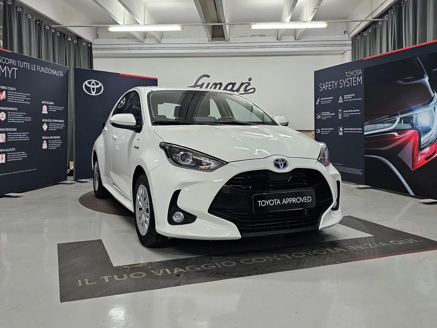 Toyota Yaris Yaris 1.5h Active Bianco - 1