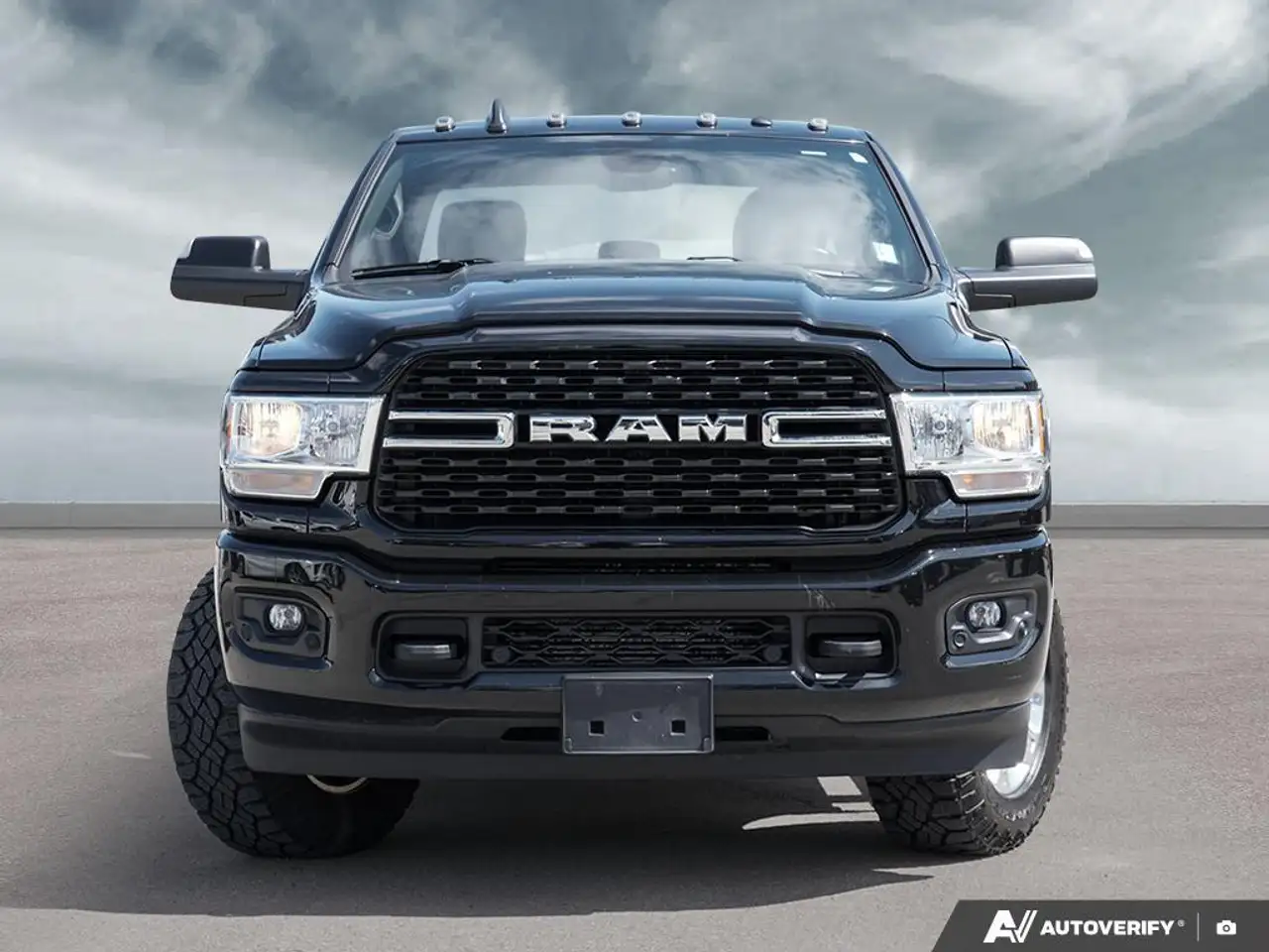 RAM 2500 снимка RAM 2500