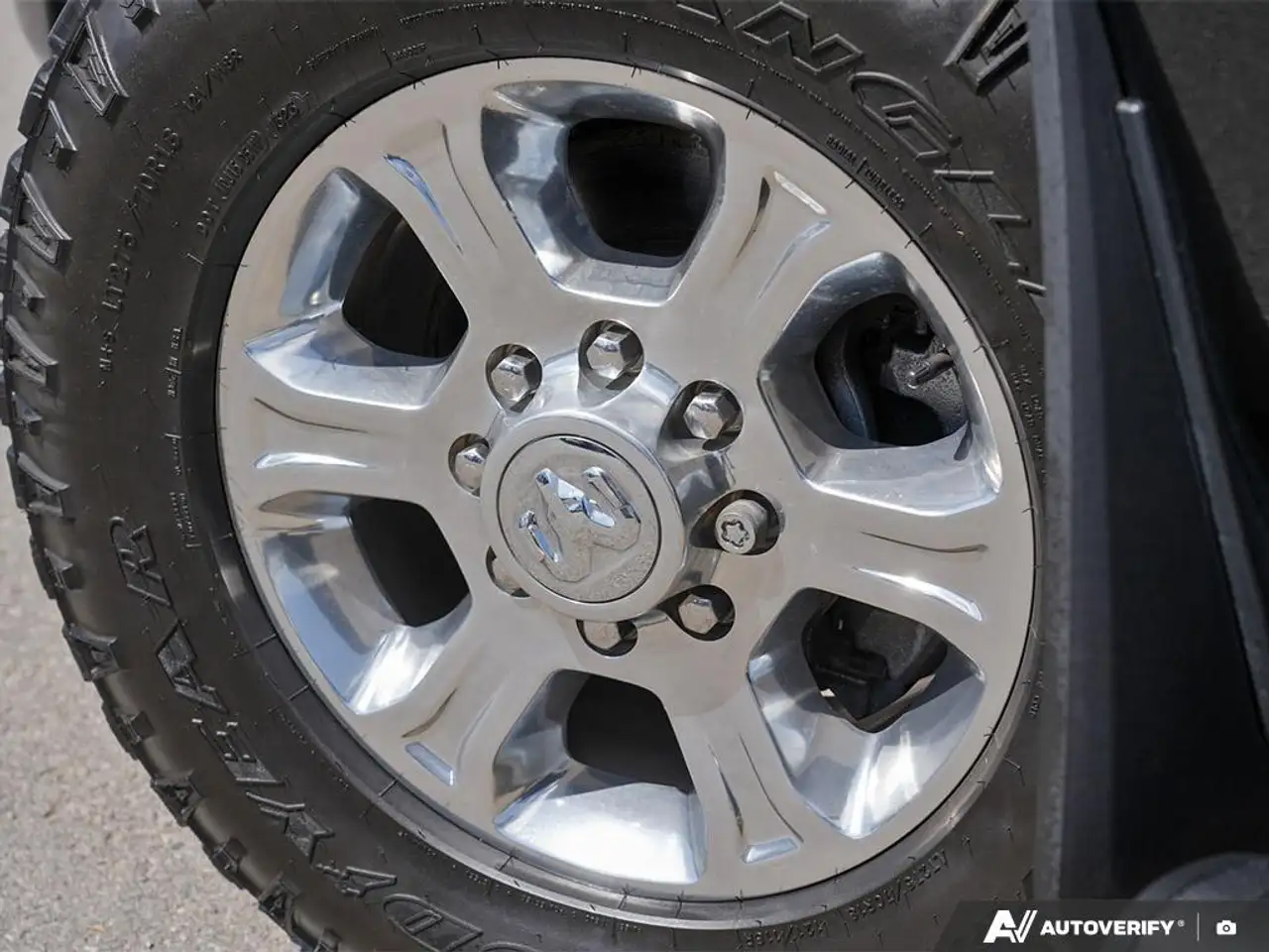 RAM 2500 снимка RAM 2500