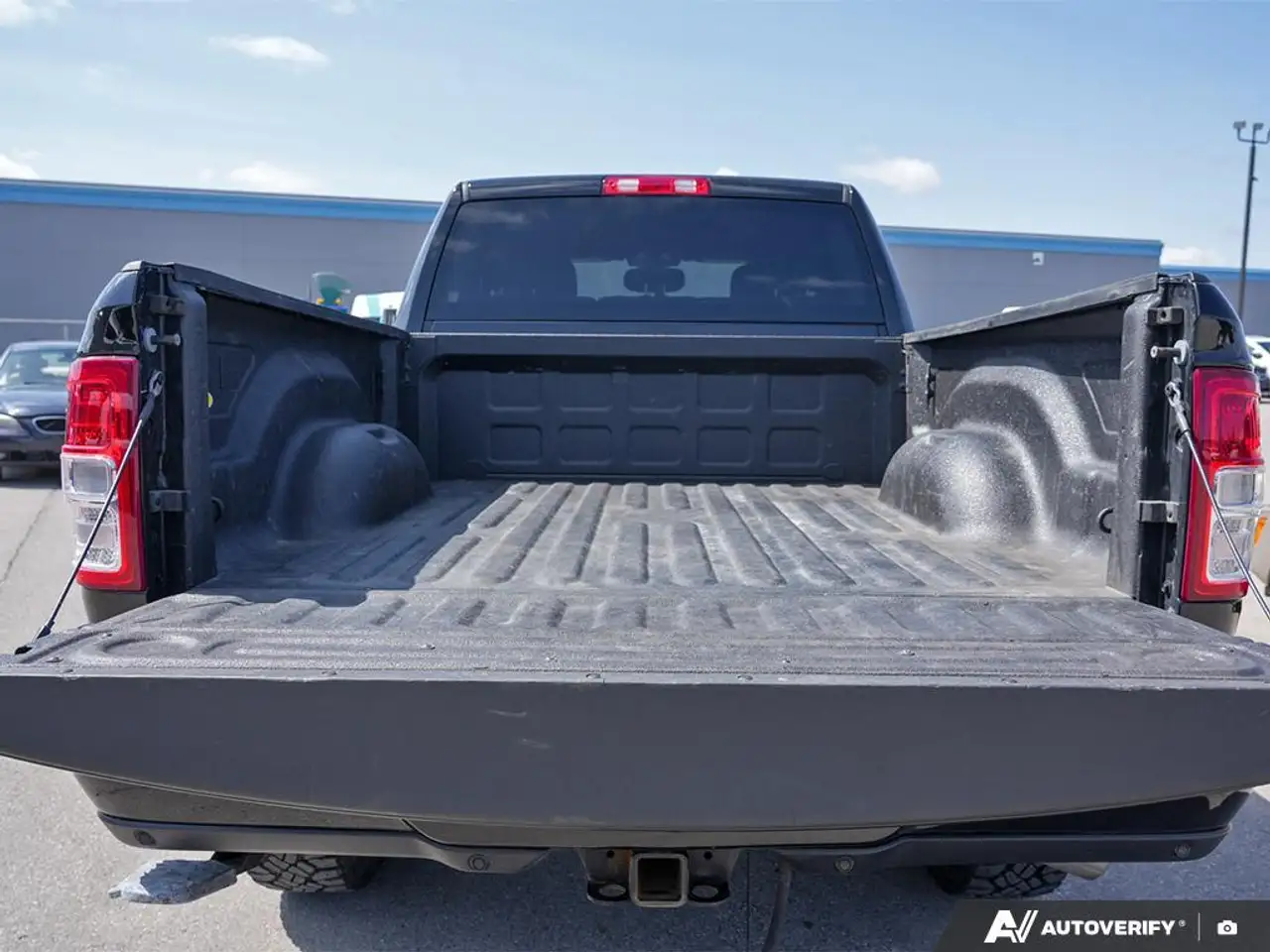 RAM 2500 снимка RAM 2500