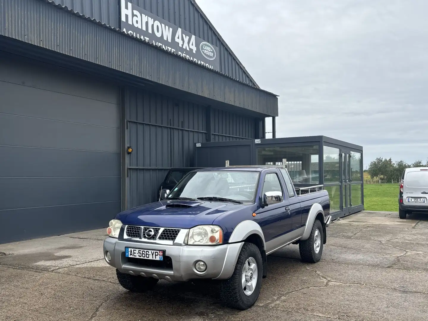 Nissan Navara NAVARA PICK UP (2) 2.5 TDI 133 KING CABINE Blau - 1