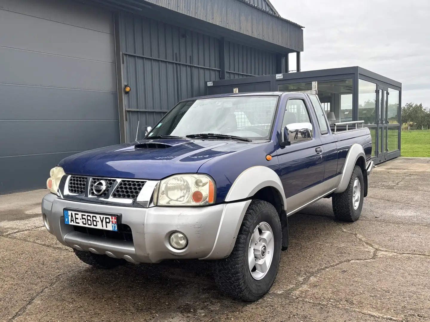 Nissan Navara NAVARA PICK UP (2) 2.5 TDI 133 KING CABINE Blau - 2