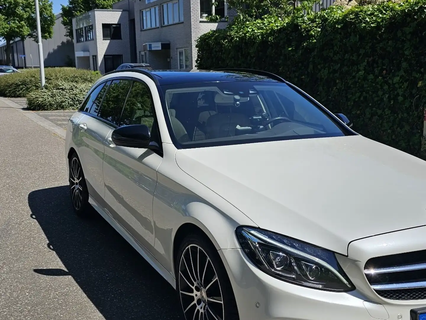 Mercedes-Benz C 300 T 7G-TRONIC AMG Line - 2