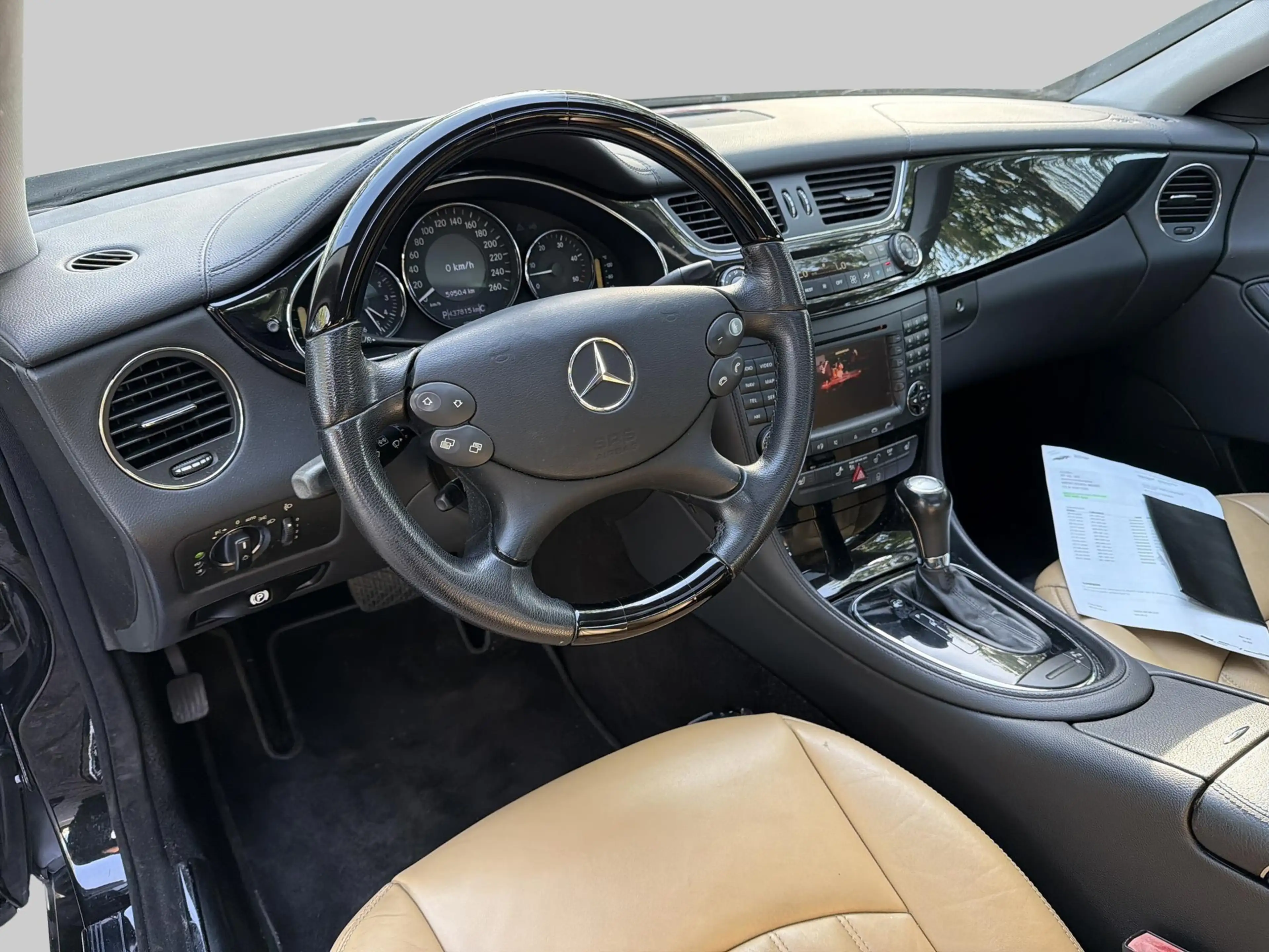 Mercedes-Benz CLS 320 V6 Designo *NL-Auto*1e eig !* — photo 4