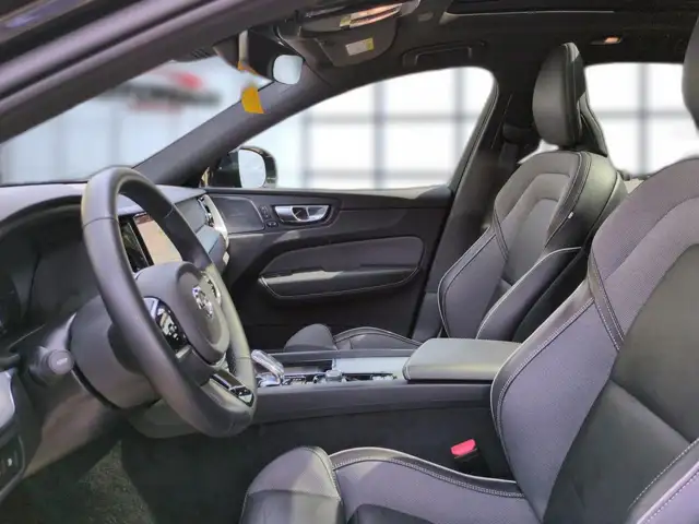 Volvo XC60 view 13