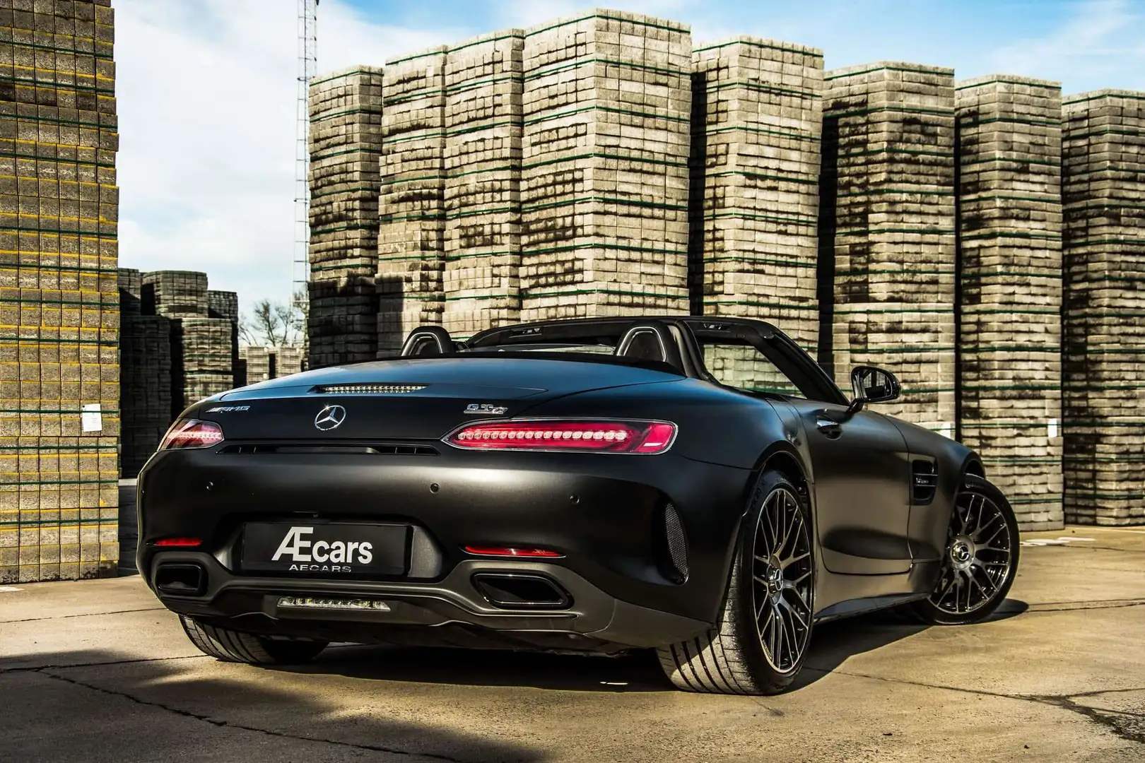 Mercedes-Benz AMG GT C *** EDITION 50 / 1 OWNER / BELGIAN CAR *** Grey - 2