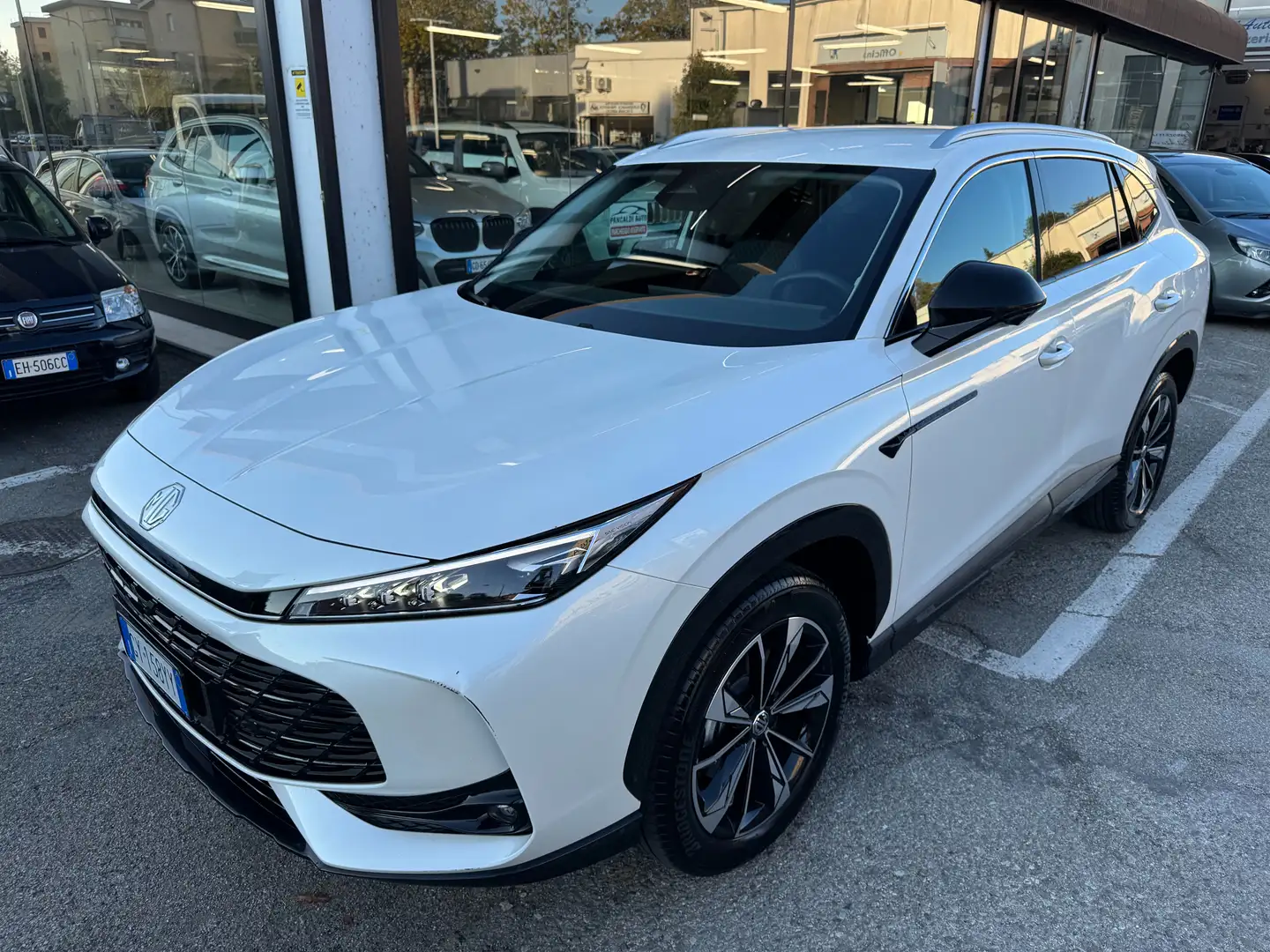 MG HS 1.5 Comfort,NAVY,FULL LED,19'',14.000km,KEYLESS,VE Bianco - 1