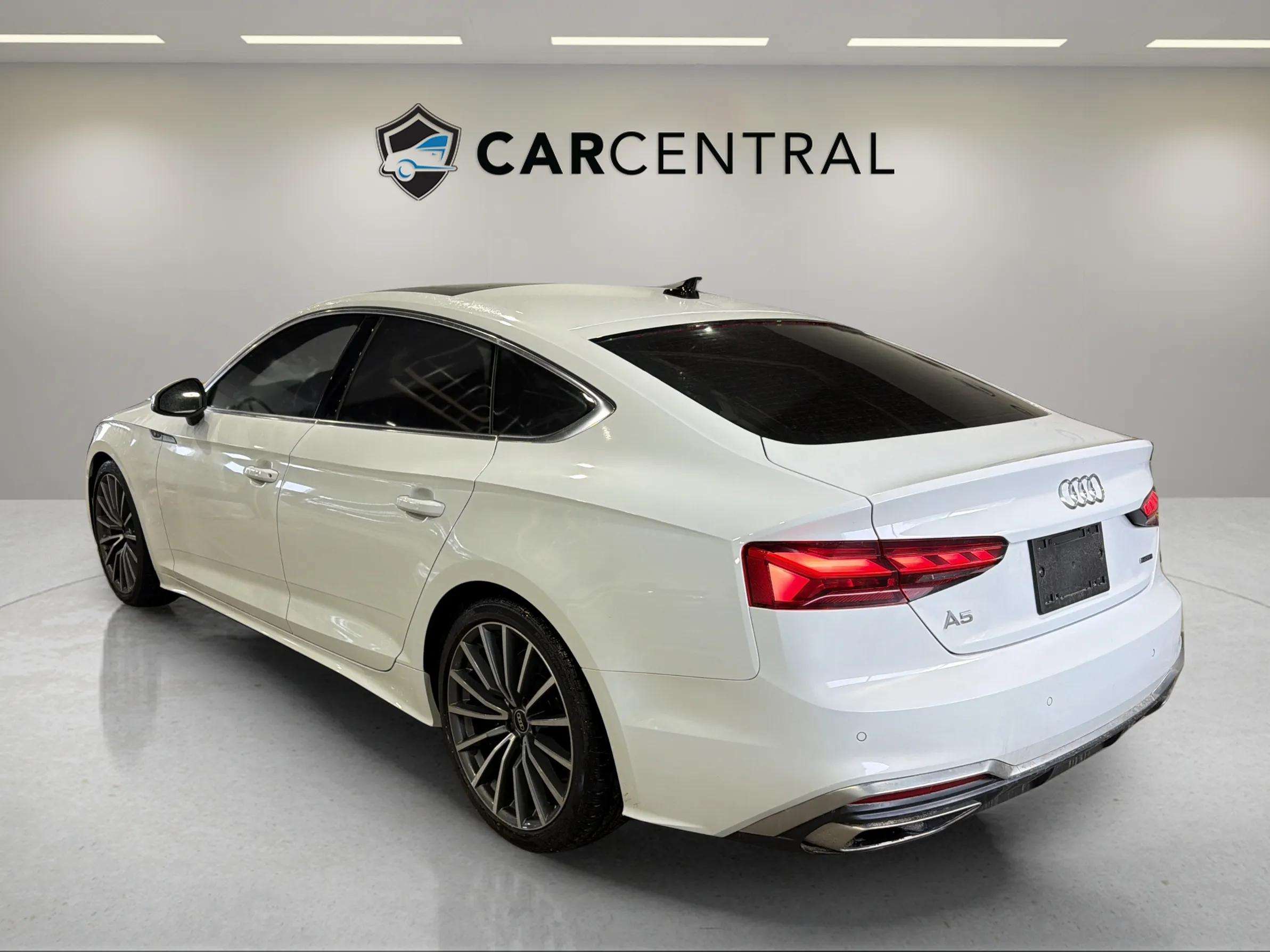 2022 Audi A5 PROGRESSIV S-LINE| LEATHER | ROOF | CLEAN CARFAX alt 3