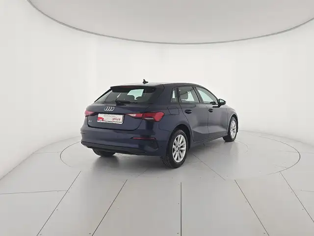 Audi A3 view 5
