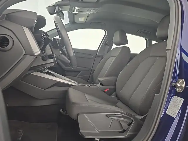 Audi A3 view 9