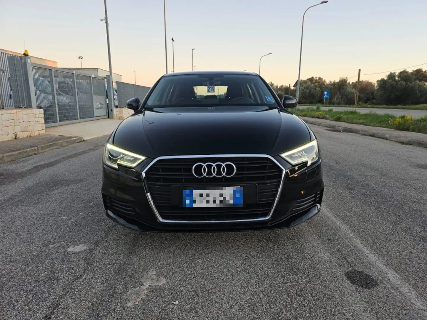Audi A3 30 TDI Business Sportback Nero - 2