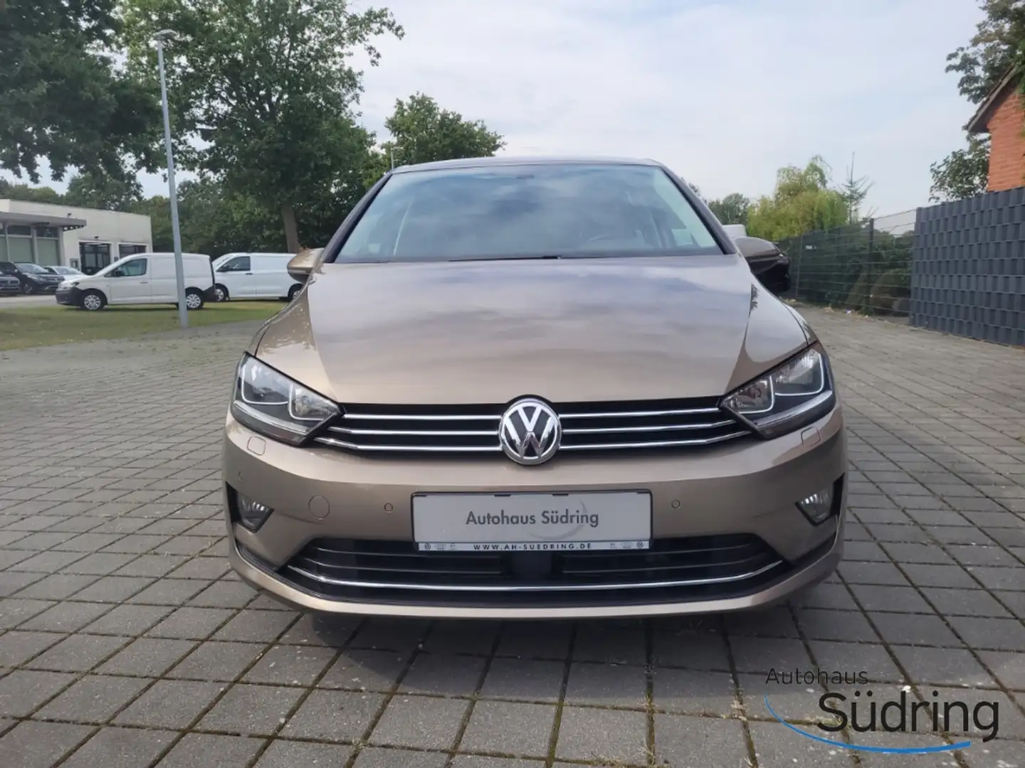 Volkswagen Golf Sportsvan Sound 1.2 TSI DSG Navi ACC Gold - 2