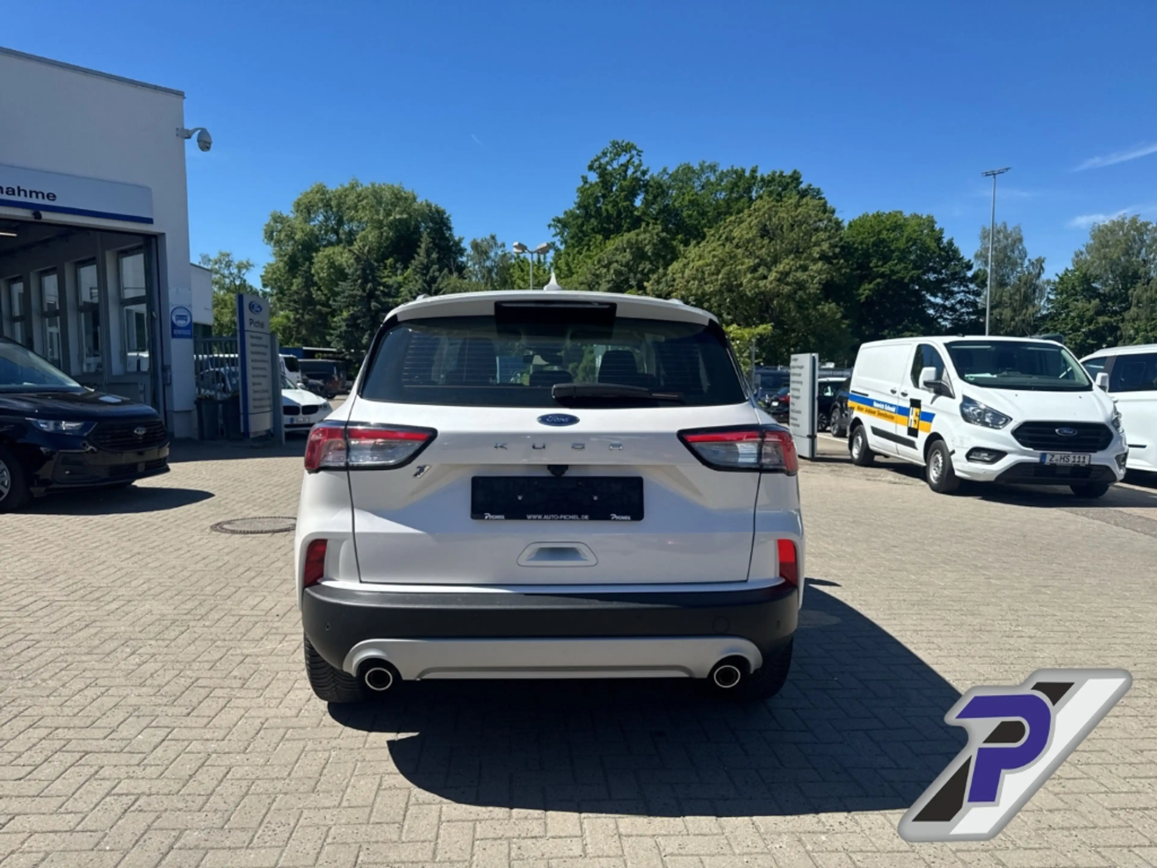 Ford Kuga Titanium AHZV el.schwenkbar+GJR+WINTER-PAKET — photo 4