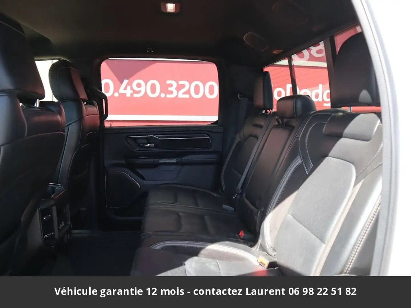 Dodge RAM GT Sport Night 12P 5.7L 4x4 Tout compris hors homo Blanc - 2