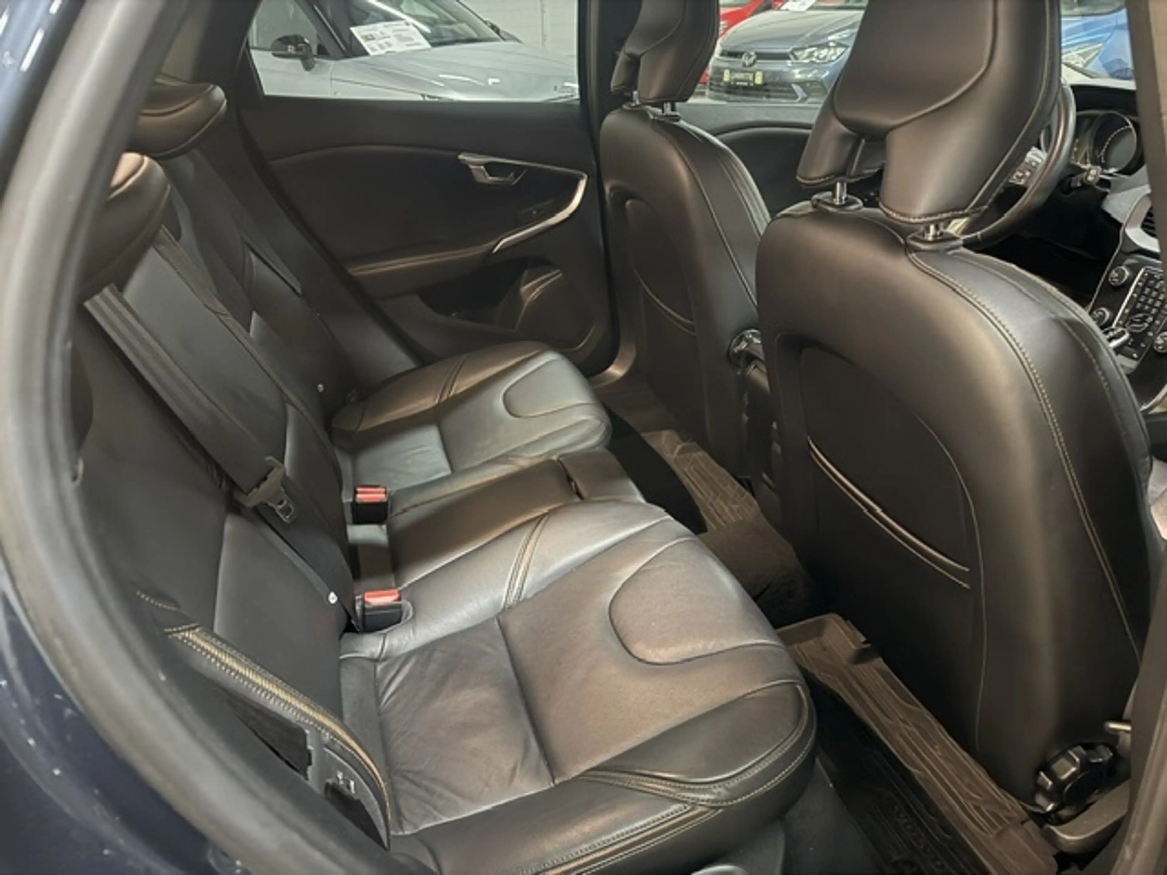 Volvo V40 Cross Country Automaat 1.5 T3 Polar+ Luxury — photo 9