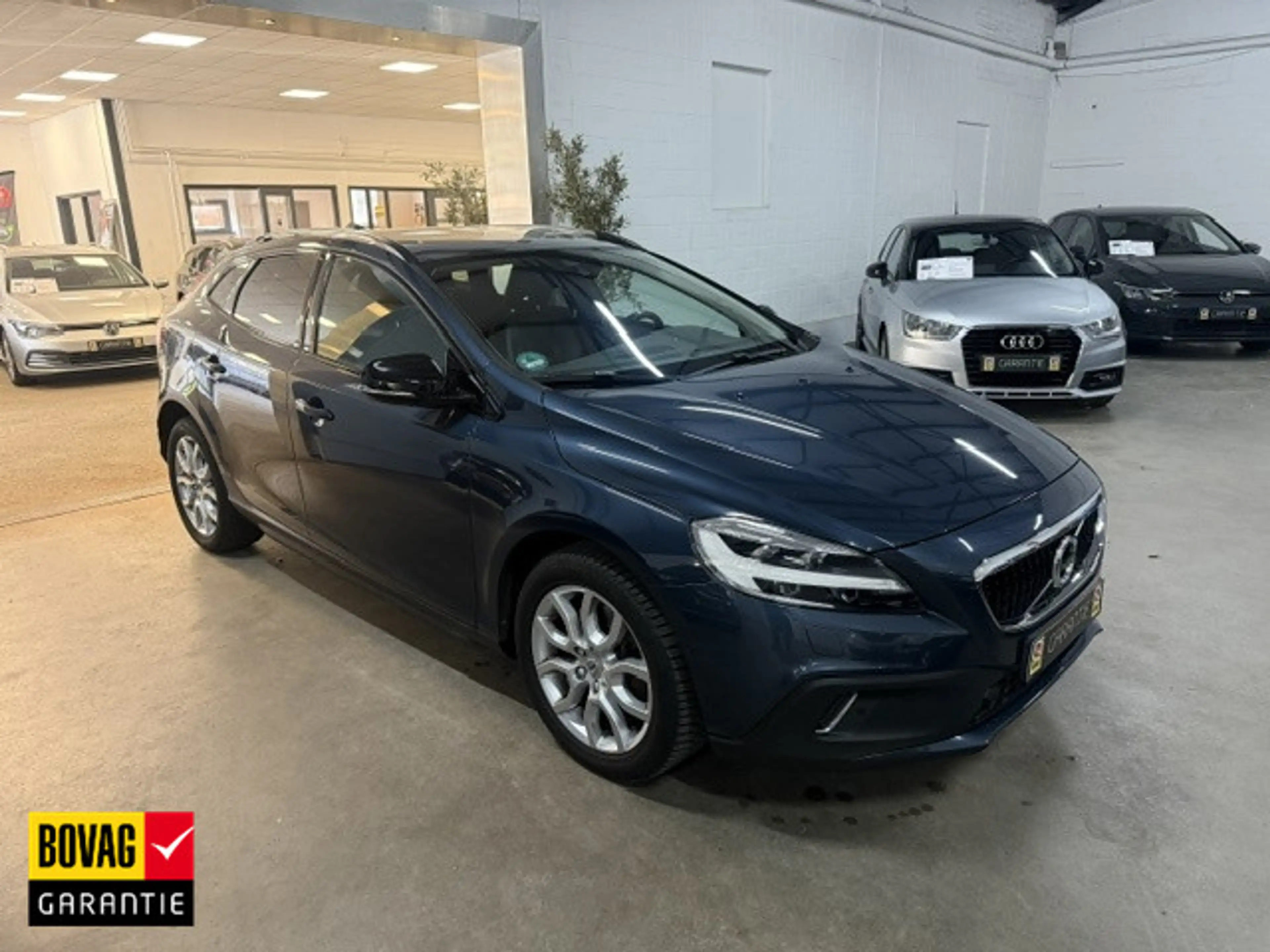 Volvo V40 Cross Country Automaat 1.5 T3 Polar+ Luxury