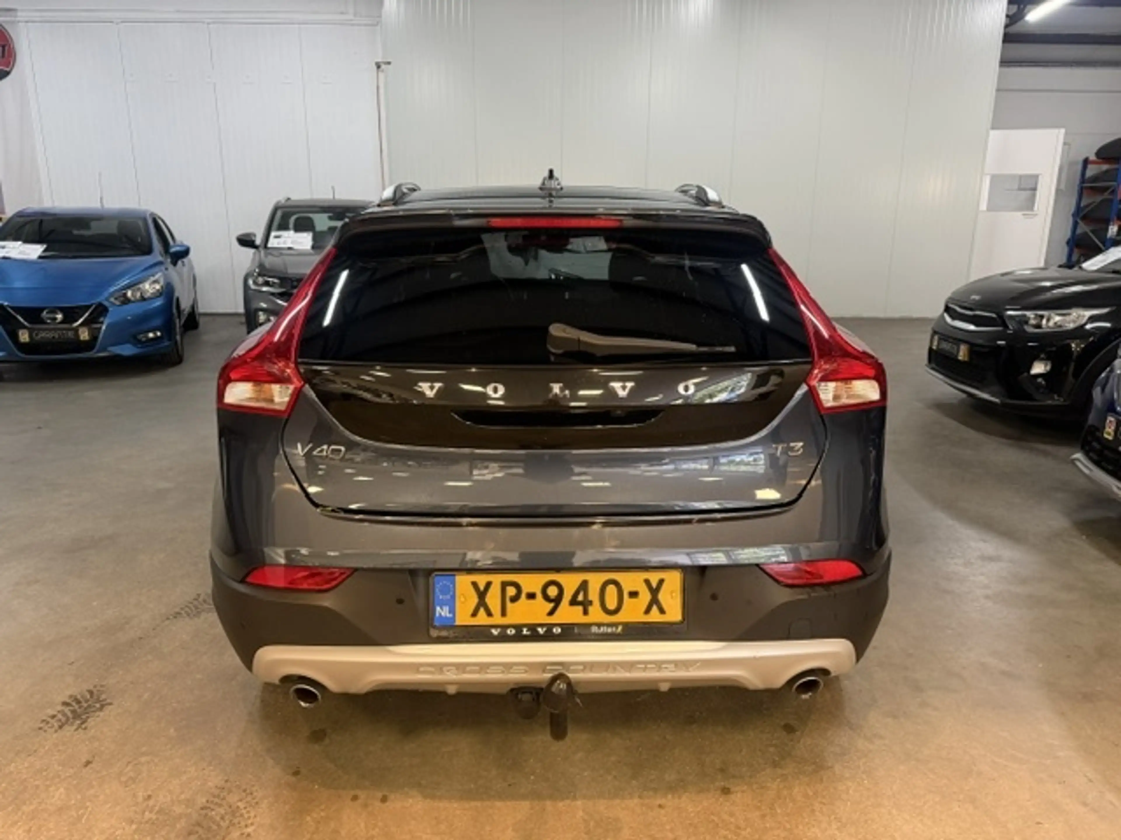 Volvo V40 Cross Country Automaat 1.5 T3 Polar+ Luxury — photo 6