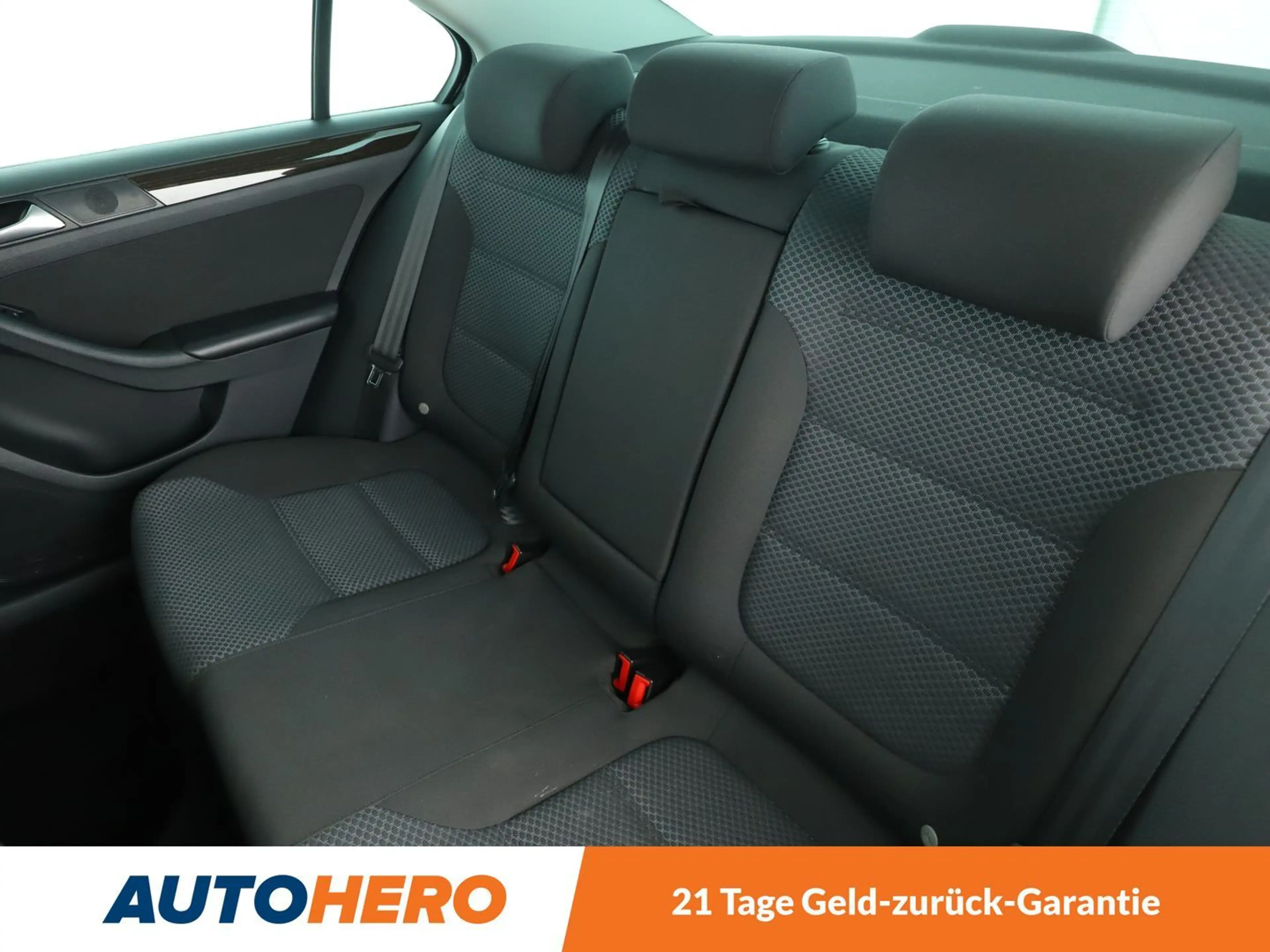 Volkswagen Jetta 2.0 TDI BM Aut.*NAVI*XENON*TEMPO*PDC* — photo 14