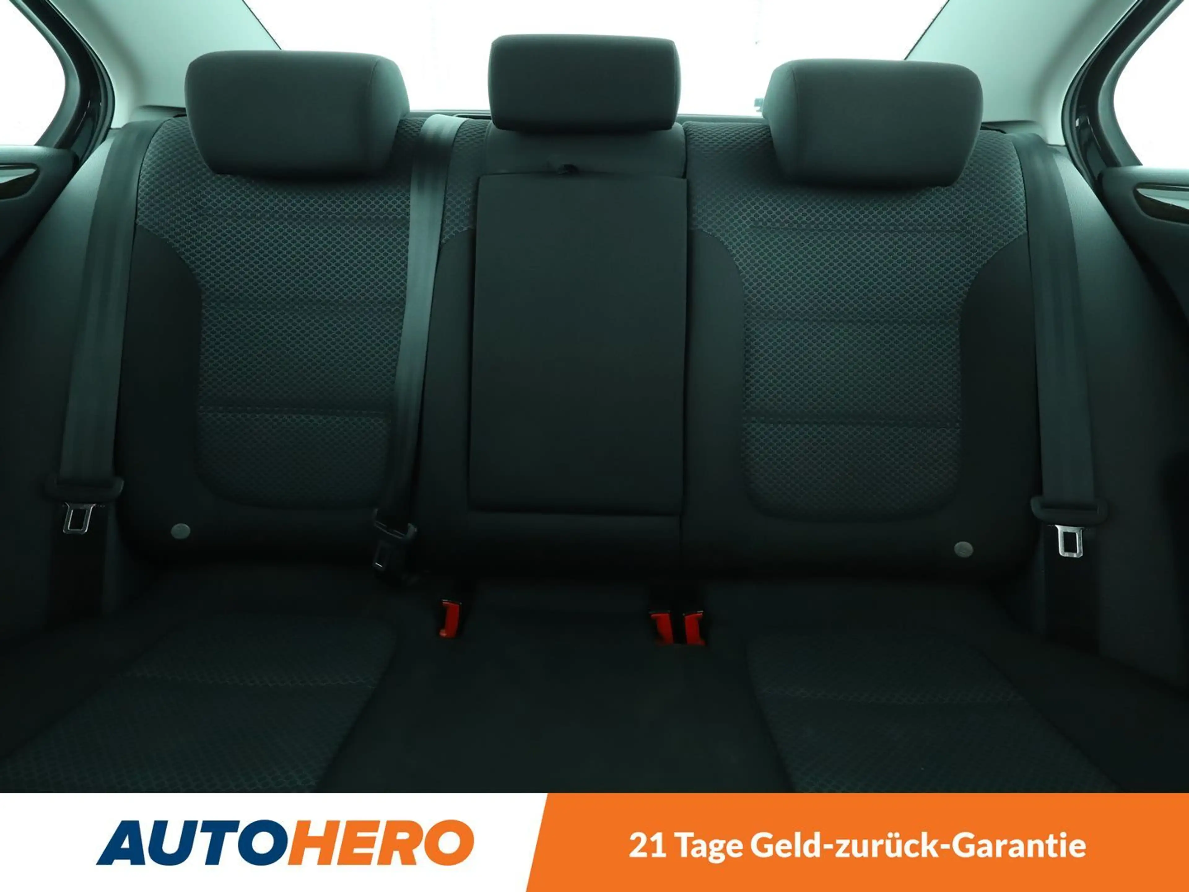 Volkswagen Jetta 2.0 TDI BM Aut.*NAVI*XENON*TEMPO*PDC* — photo 15