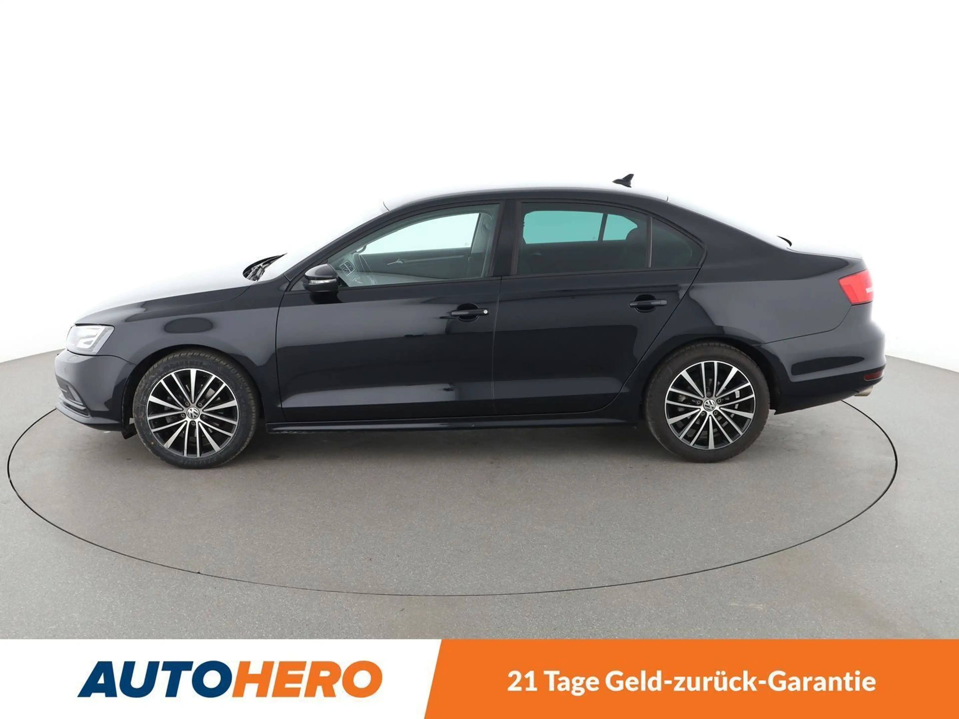 Volkswagen Jetta 2.0 TDI BM Aut.*NAVI*XENON*TEMPO*PDC* — photo 3