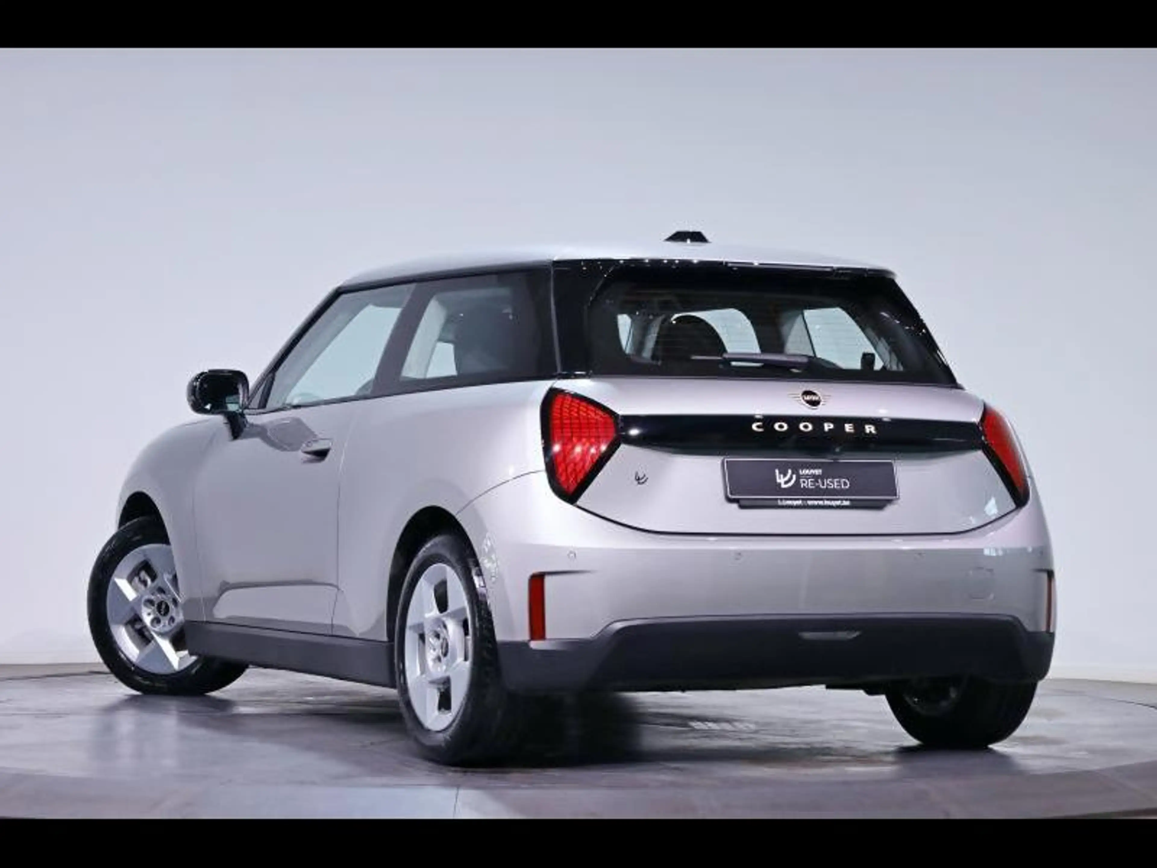 MINI Cooper E — photo 5