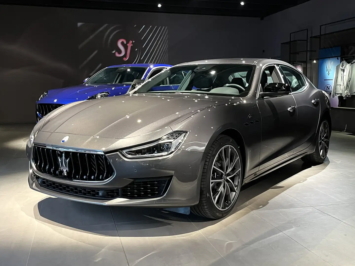 Maserati Ghibli GT Hybrid 330 CV Ultima Szary - 1