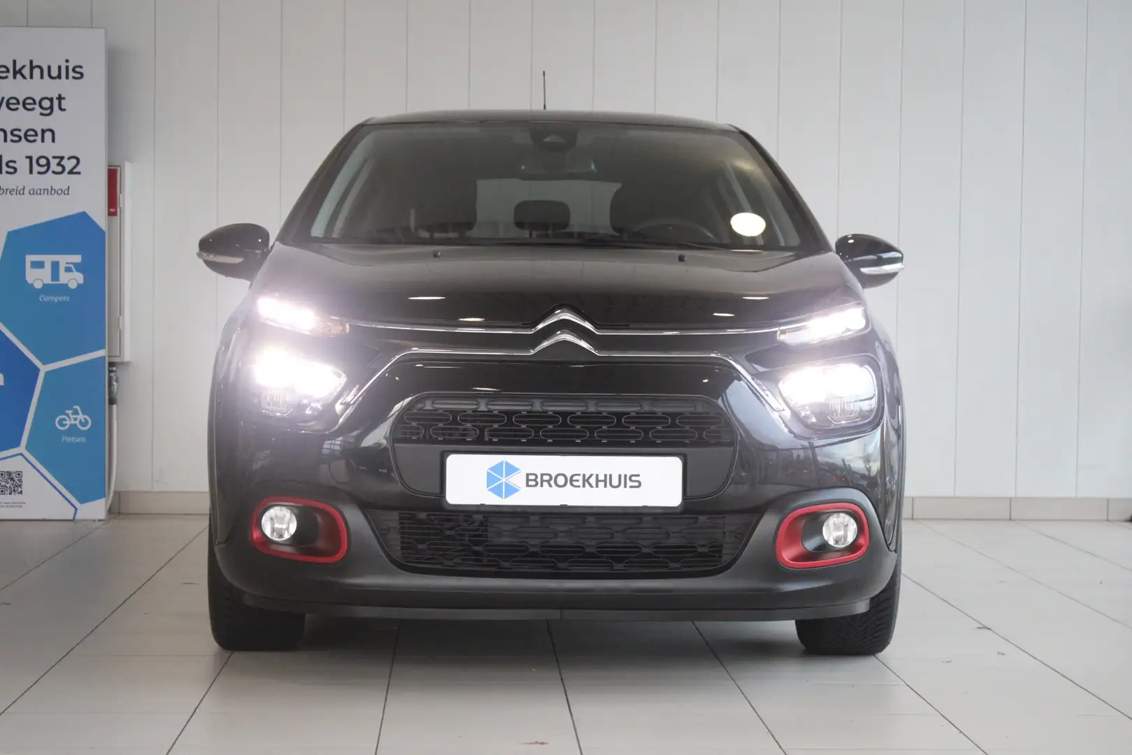 Citroen C3 1.2 Turbo 110-PK C-Series | NAVI | CARPLAY | PDC | Zwart - 2