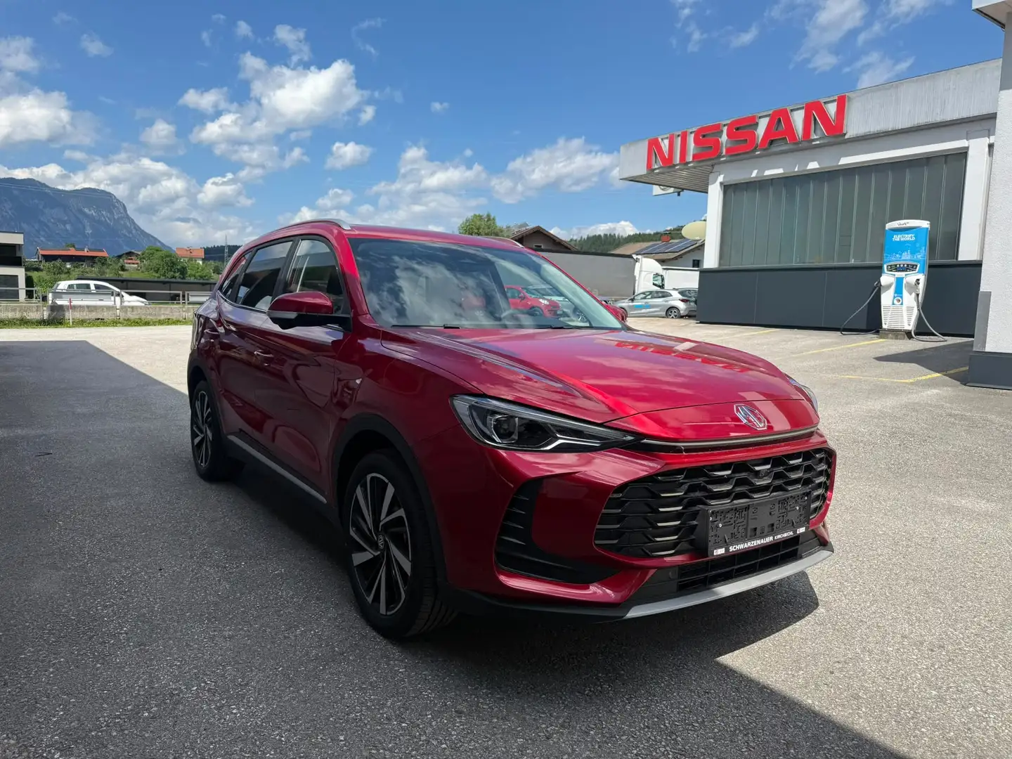 MG ZS Hybrid+ Luxury Rot - 1