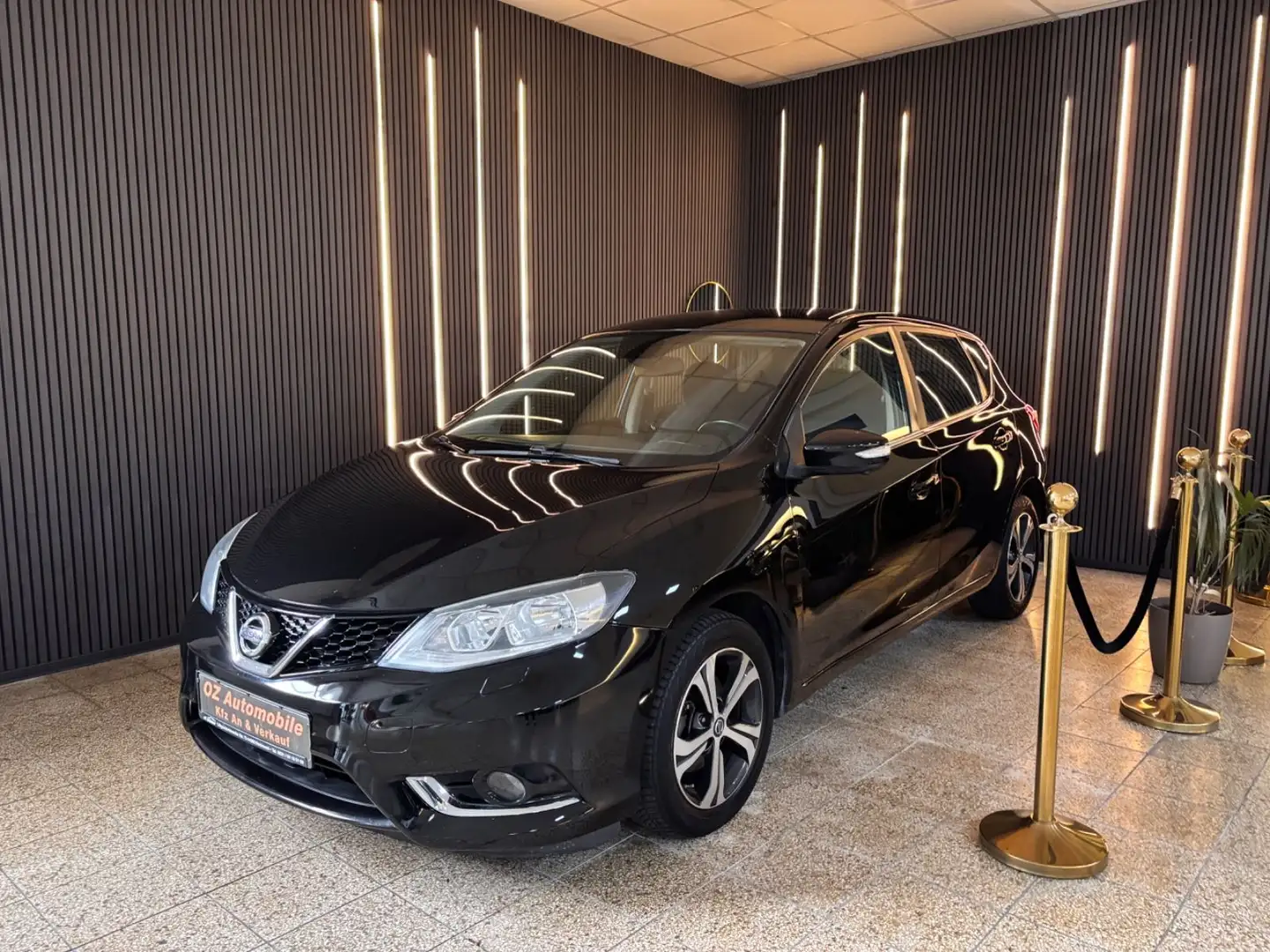 Nissan Pulsar Acenta Navi Schwarz - 2